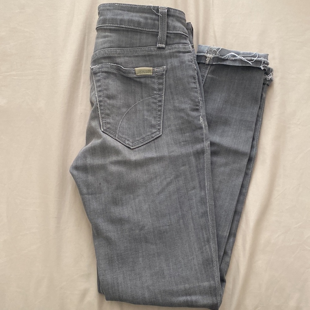 Joe’s cool off the markie crop skinny jean.